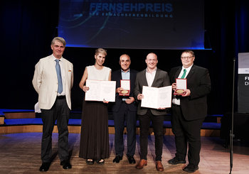 54. Fernsehpreis der Erwachsenenbildung / G?nther Pichlkostner '54. Fernsehpreis der Erwachsenenbildung', 'Axel Corti Preis 2022.' Zehnfache Auszeichnung f?r den ORF beim Fernsehpreis der Erwachsenenbildung: Regisseurin Catalina Molina, Drehbuchautorin Sarah Wassermair und ORF-Redakteur Klaus Lintschinger werden